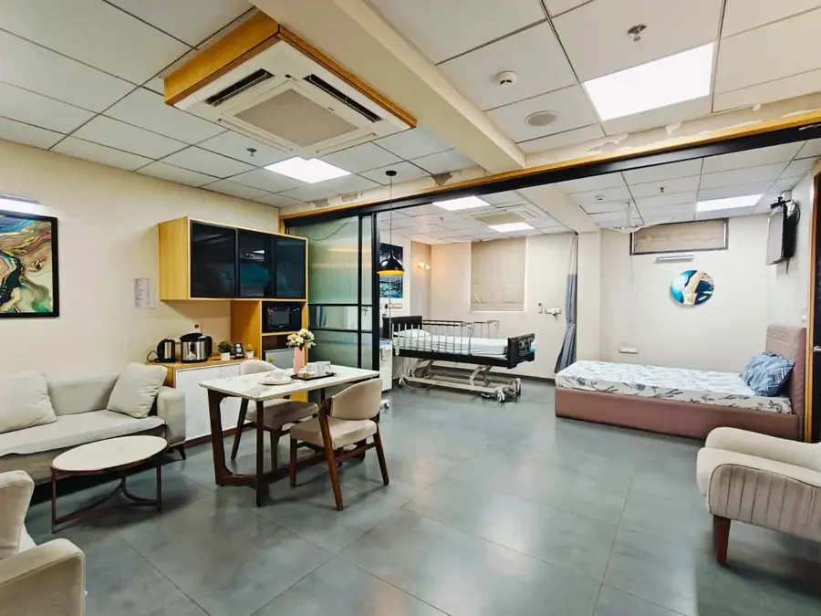 VIP suite at Pluto Hospital